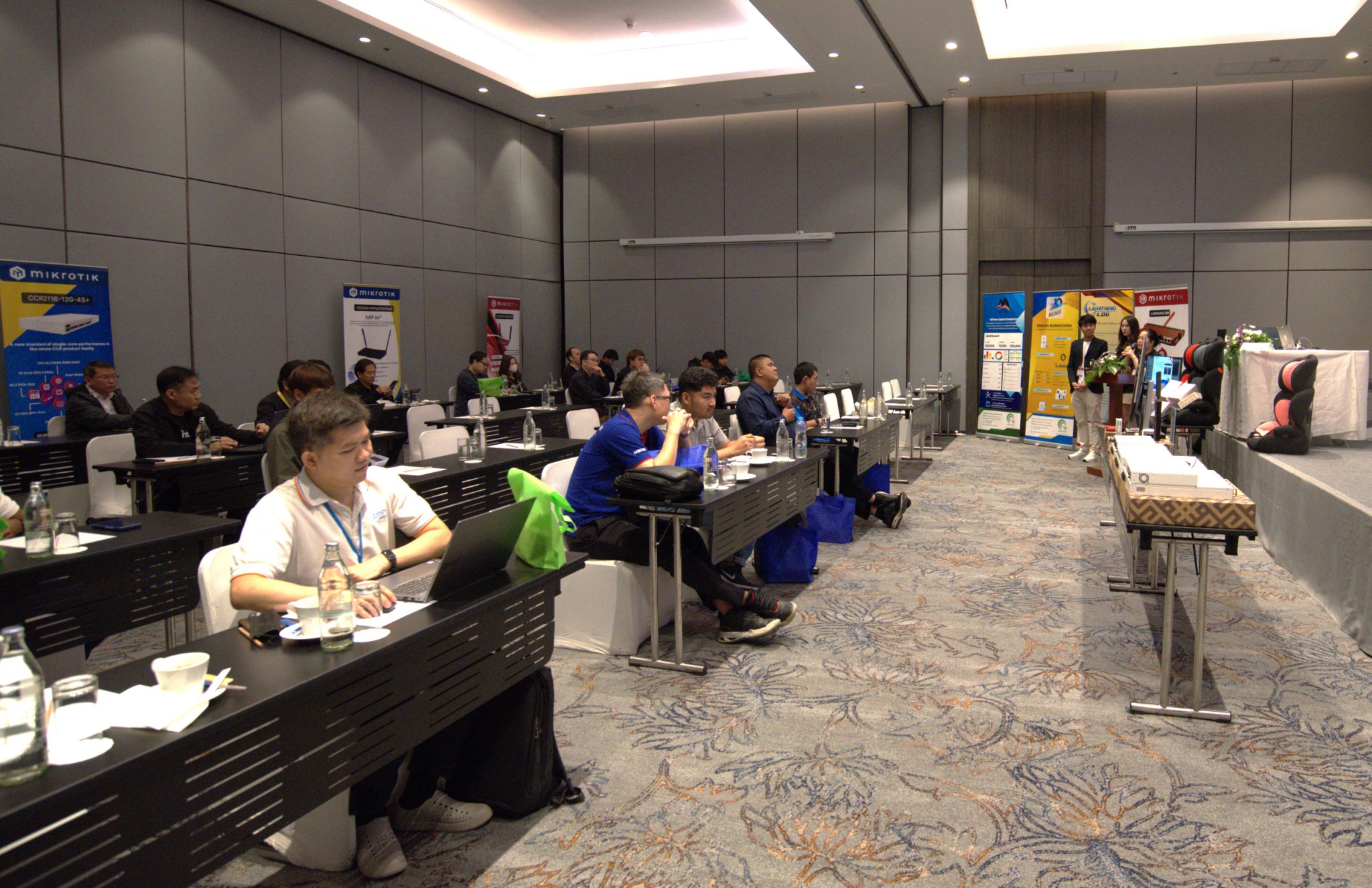 Seminar - Gallery 10